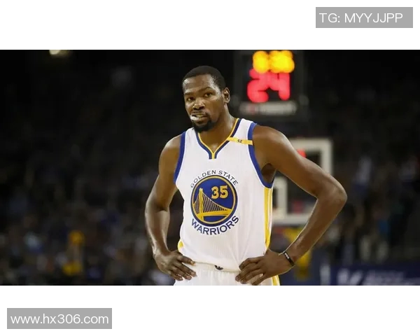 杜兰特重返赛场篮网对决勇士精彩对抗引发球迷热议